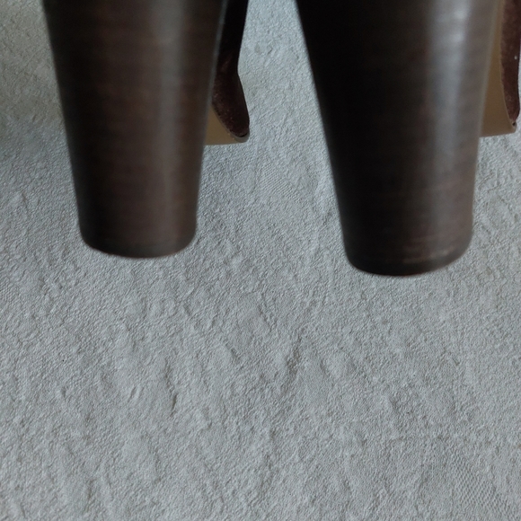 STEVE MADDEN KAITT  BROWN VELVET BOOTIES - Picture 6 of 10